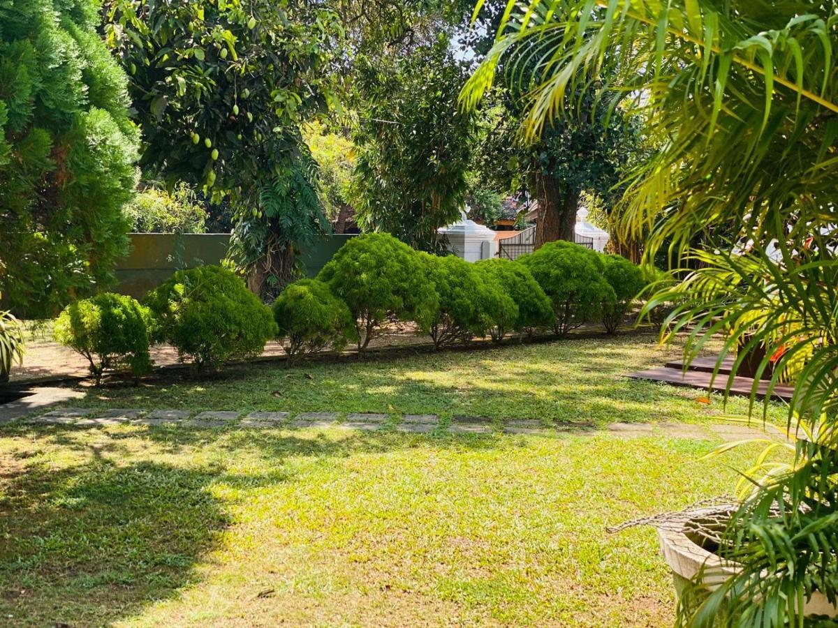 Colonial Bungalow Тангалла Экстерьер фото