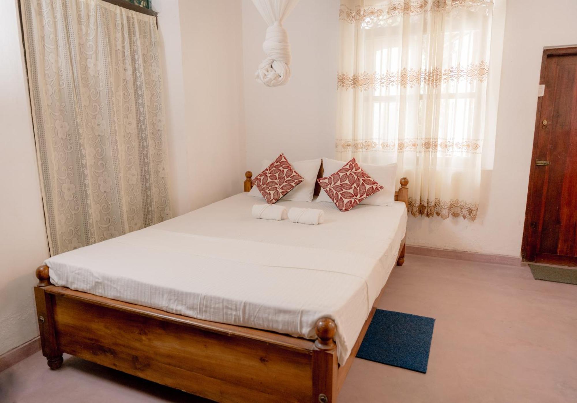 Colonial Bungalow Тангалла Экстерьер фото